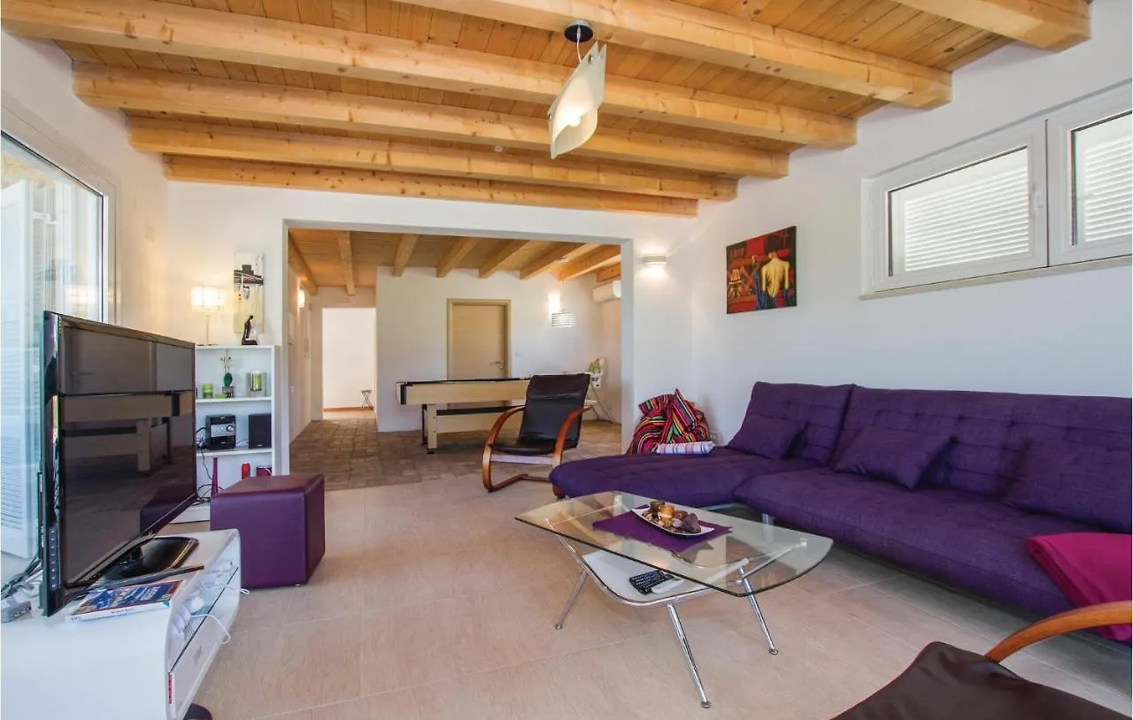 Tatil Evi Awesome Home In Rakalj With House Sea View Hırvatistan