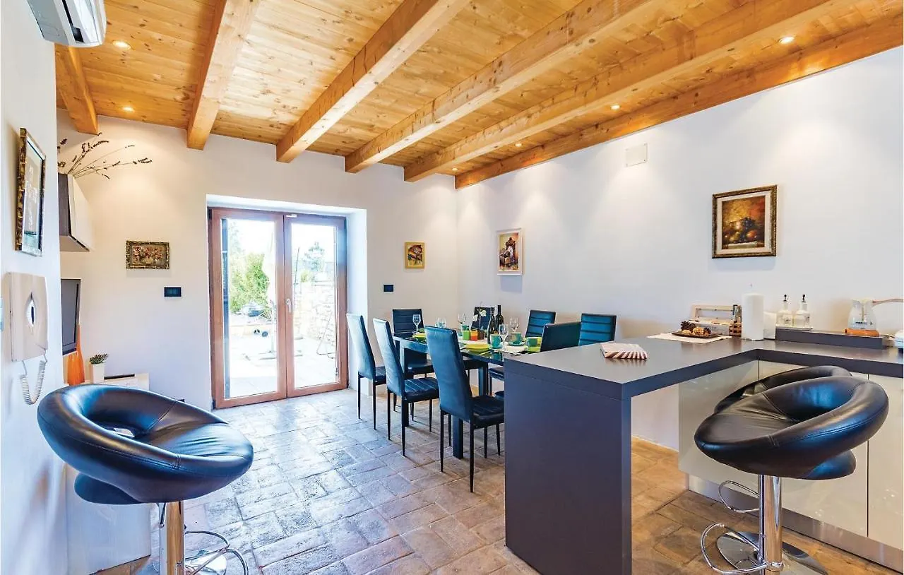 Tatil Evi Awesome Home In Rakalj With House Sea View