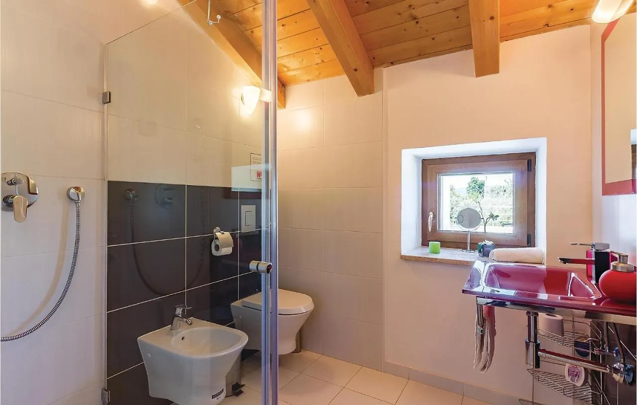 Awesome Home In Rakalj With House Sea View Tatil Evi